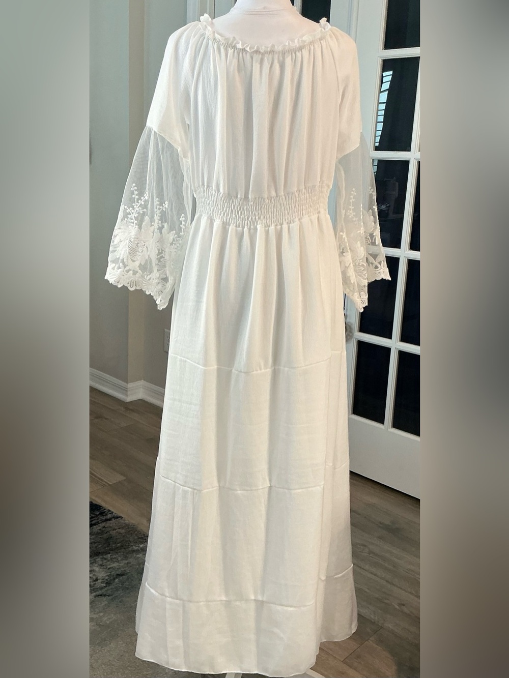 Boho White Off-Shoulder Maxi Dress Sheer Lace Bell Sleeve Tiered Size XL NWOT - Picture 8 of 16